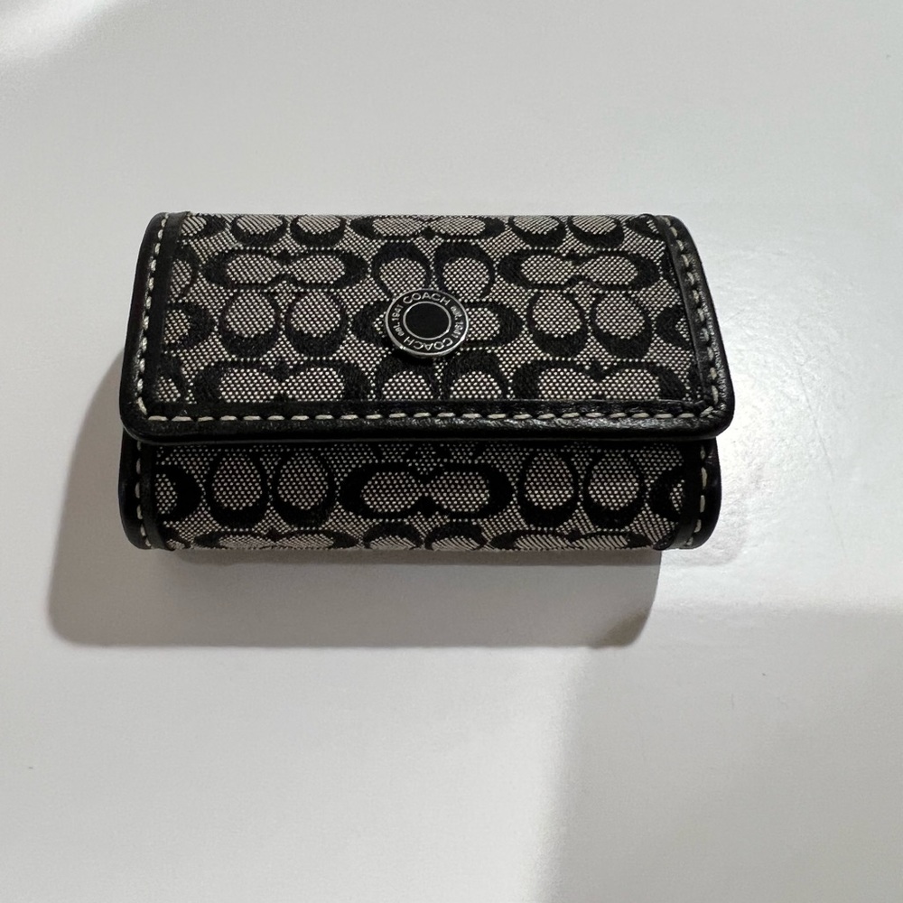 Coach Contact Case